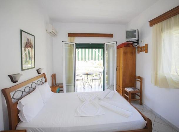 Aliki Guest house